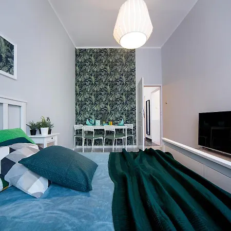 Around Market Square Apartment